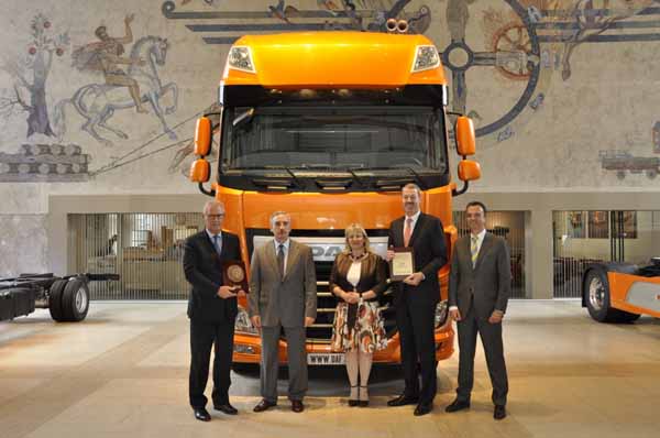 The Polish Truck of the Year Award was handed over by Alexander Glus - chief editor Polski Traker - and Boguslawa Barbare Zimmer - publisher and owner of Polski Traker - , to Harrie Schippers - DAF Trucks President - , Ron Bonsen - Director Marketing and Sales - and Ron Borsboom - Director Product Development.  