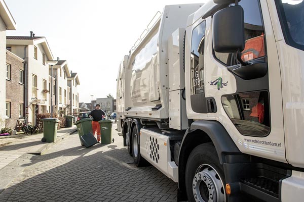 FE Hybrid refuse truck 1