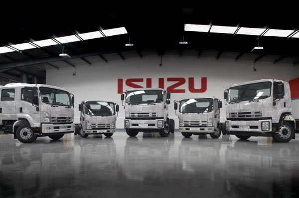 ISUZU  2013 Line up (LoRes)