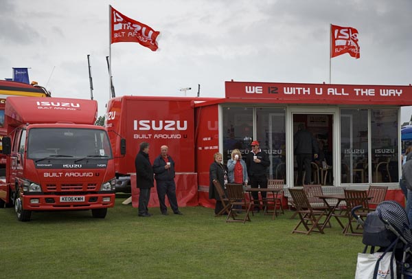 Isuzu Show Trailer 0613