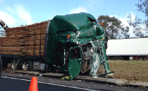 truck-crash_fct836x514x145x173_t460